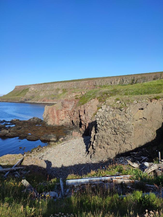 Happy-Cove Guesthouse - By The Sea Bakkafjorthur Extérieur photo