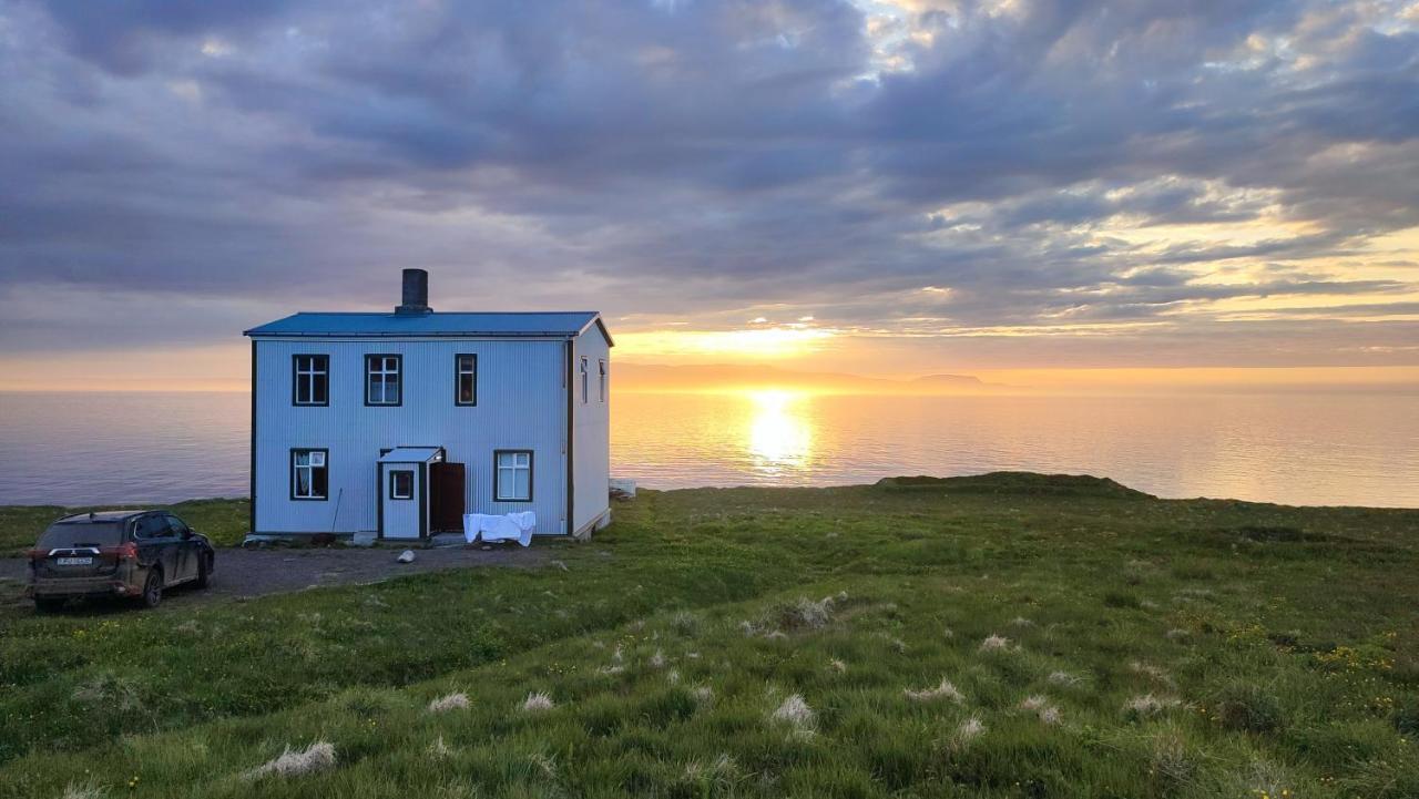 Happy-Cove Guesthouse - By The Sea Bakkafjorthur Extérieur photo