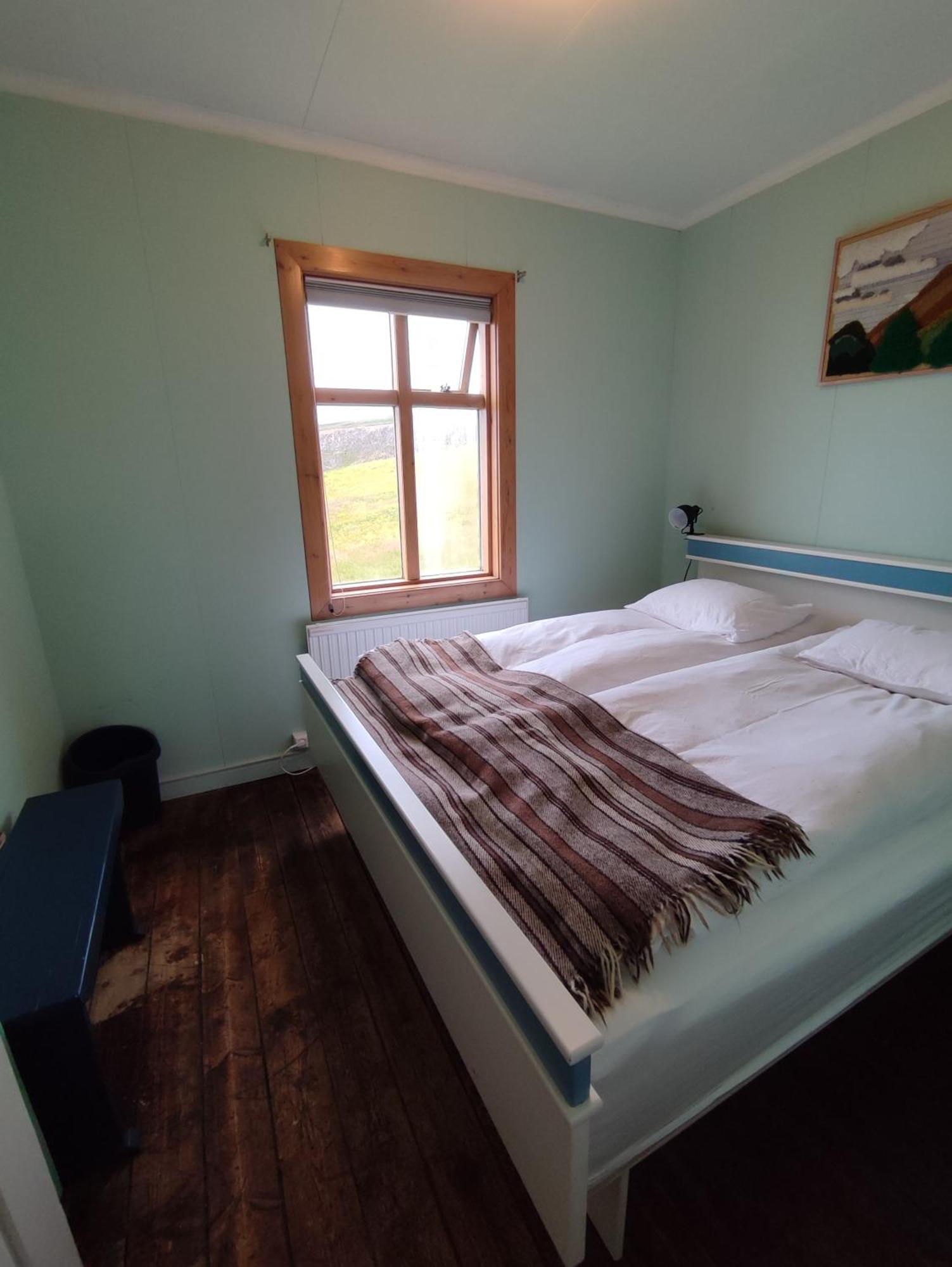 Happy-Cove Guesthouse - By The Sea Bakkafjorthur Chambre photo